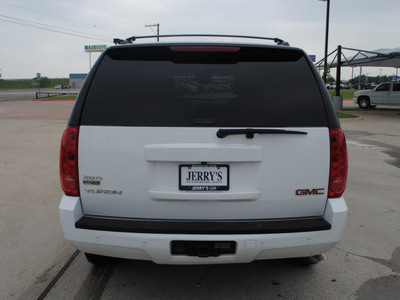 gmc yukon 2008 white suv slt flex fuel 8 cylinders 2 wheel drive automatic 76087