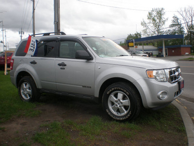 ford escape 2008 silver suv xlt gasoline 6 cylinders all whee drive automatic with overdrive 13502