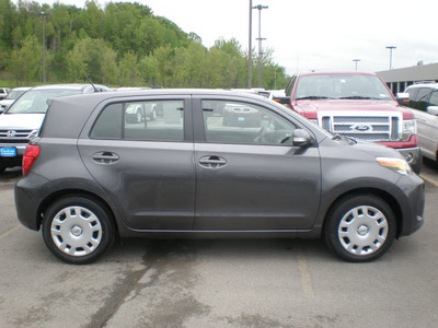 scion xd 2008 gray hatchback gasoline 4 cylinders front wheel drive 5 speed manual 13502