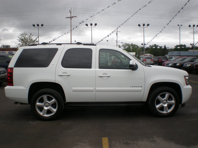 chevrolet tahoe 2008 white suv flex fuel 8 cylinders 4 wheel drive automatic 13502