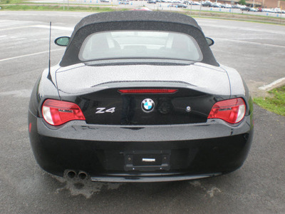 bmw z4 2006 black 3 0i gasoline 6 cylinders rear wheel drive 6 speed manual 13502