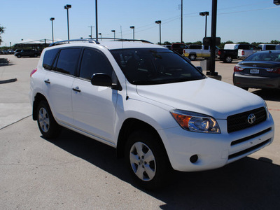 toyota rav4 2007 white suv gasoline 4 cylinders front wheel drive automatic 76087
