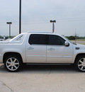 cadillac escalade ext 2010 silver suv flex fuel 8 cylinders all whee drive automatic 76087