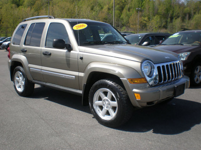 jeep liberty 2006 tan suv limited gasoline 6 cylinders 4 wheel drive automatic 13502
