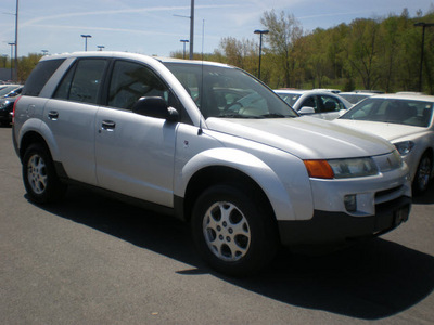 saturn vue 2002 gray suv gasoline 6 cylinders all whee drive automatic 13502