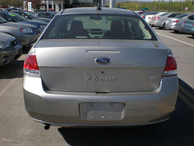 ford focus 2008 silver coupe gasoline 4 cylinders front wheel drive automatic with overdrive 13502