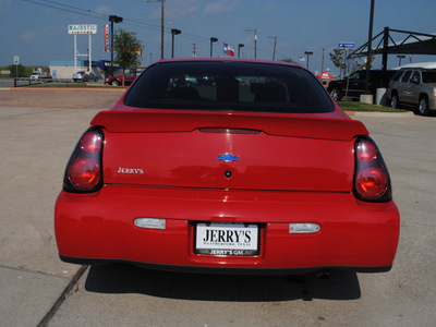 chevrolet monte carlo 2002 red coupe gasoline 6 cylinders front wheel drive automatic 76087