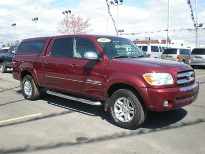 toyota tundra 2005 maroon sr5 gasoline 8 cylinders 4 wheel drive automatic with overdrive 13502