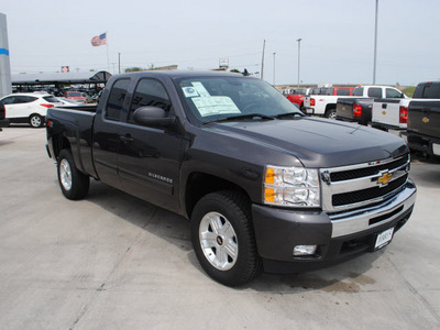 chevrolet silverado 1500 2011 taupe gray lt flex fuel 8 cylinders 4 wheel drive automatic 76087