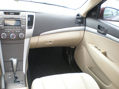 hyundai sonata 2010 maroon sedan gls gasoline 4 cylinders front wheel drive automatic 13502