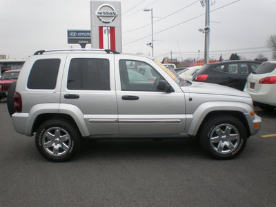 jeep liberty 2006 silver suv limited gasoline 6 cylinders 4 wheel drive automatic 13502