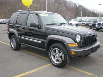 jeep liberty 2006 black suv sport gasoline 6 cylinders 4 wheel drive automatic with overdrive 13502