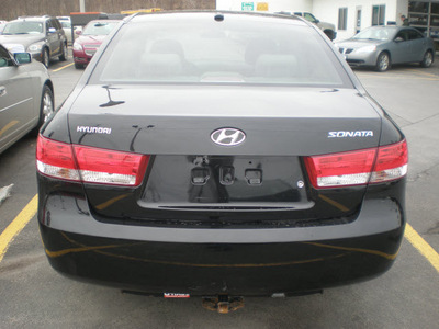 hyundai sonata 2007 black sedan gl gasoline 4 cylinders front wheel drive automatic 13502