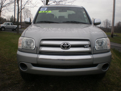 toyota tundra 2006 gray sr5 gasoline 8 cylinders 4 wheel drive automatic with overdrive 13502