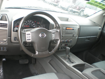 nissan titan 2006 gray gasoline 8 cylinders 4 wheel drive automatic 13502