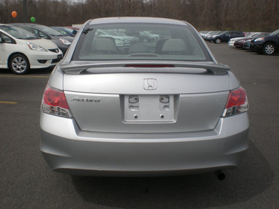 honda accord 2009 silver sedan lx gasoline 4 cylinders front wheel drive automatic 13502