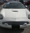 ford thunderbird 2002 white gasoline 8 cylinders rear wheel drive automatic 13502