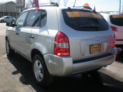 hyundai tucson 2008 silver suv gls gasoline 4 cylinders front wheel drive 5 speed manual 13502