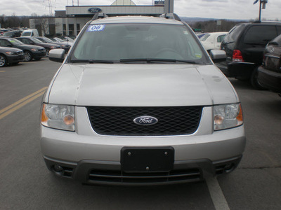 ford freestyle 2006 silver suv sel gasoline 6 cylinders front wheel drive automatic 13502