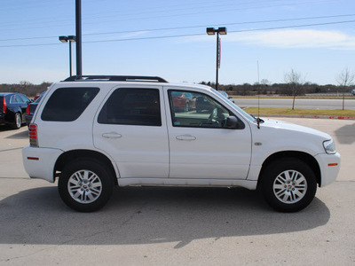 mercury mariner 2005 white suv gasoline 6 cylinders all whee drive automatic with overdrive 76087
