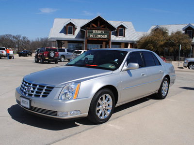 cadillac dts 2008 silver sedan gasoline 8 cylinders front wheel drive automatic 76087