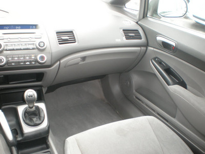 honda civic 2006 gray sedan lx gasoline 4 cylinders front wheel drive 5 speed manual 13502