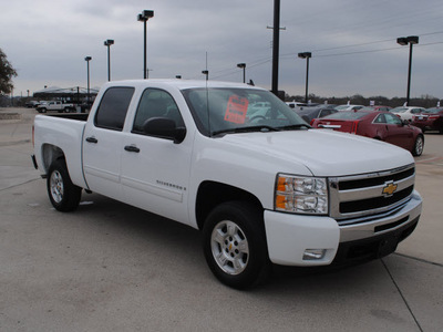 chevrolet silverado 1500 2009 white lt gasoline 8 cylinders 2 wheel drive automatic 76087