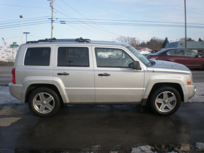 jeep patriot 2008 silver suv sport gasoline 4 cylinders 4 wheel drive automatic 13502