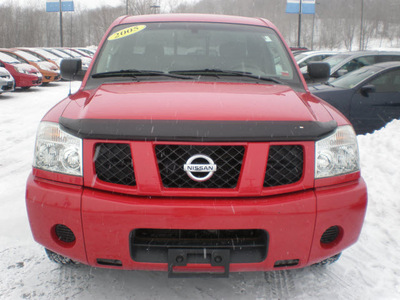 nissan titan 2005 red gasoline 8 cylinders rear wheel drive automatic 13502