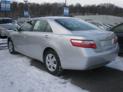 toyota camry 2009 gray sedan gasoline 4 cylinders front wheel drive automatic 13502
