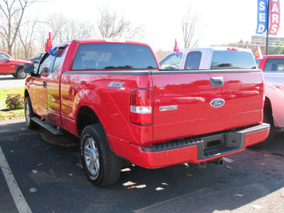ford f 150 2005 red gasoline 8 cylinders 4 wheel drive automatic with overdrive 13502