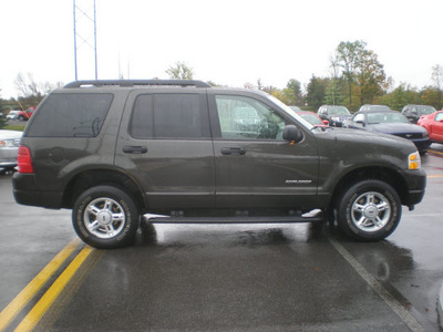 ford explorer 2005 stone suv xlt gasoline 6 cylinders 4 wheel drive automatic with overdrive 13502