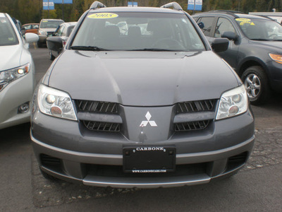 mitsubishi outlander 2005 gray suv ls gasoline 4 cylinders front wheel drive automatic 13502