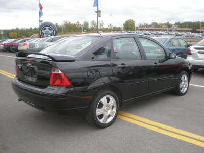 ford focus 2007 black sedan gasoline 4 cylinders front wheel drive automatic with overdrive 13502
