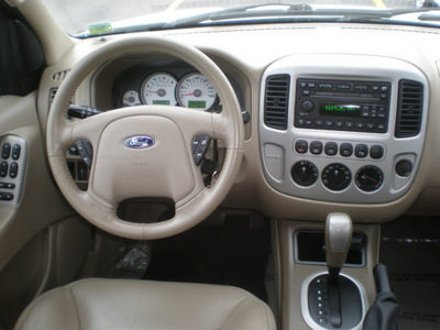 ford escape 2005 white suv limited gasoline 6 cylinders all whee drive automatic with overdrive 13502