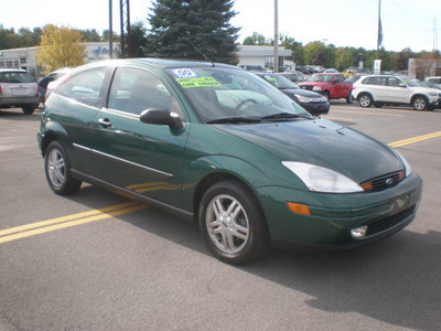ford focus 2000 green coupe zx3 gasoline 4 cylinders front wheel drive automatic with overdrive 13502