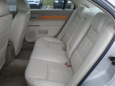 lincoln mkz 2007 white sedan gasoline 6 cylinders all whee drive automatic with overdrive 13502