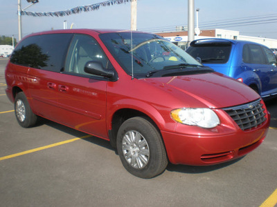 chrysler town country 2005 red van lx gasoline 6 cylinders front wheel drive automatic 13502
