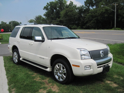 mercury mountaineer 2007 white suv premier gasoline 8 cylinders all whee drive automatic with overdrive 13502