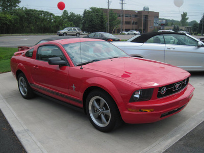 ford mustang 2006 red coupe gasoline 6 cylinders rear wheel drive standard 13502