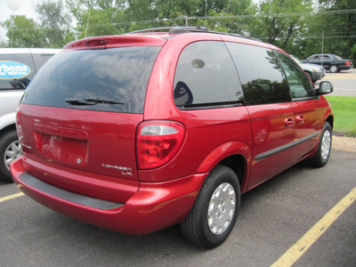 chrysler voyager 2003 red van lx flex fuel 6 cylinders front wheel drive automatic 13502