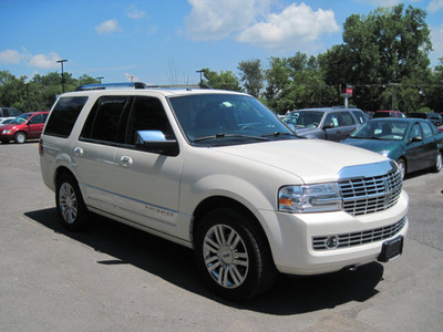 lincoln navigator 2007 white suv gasoline 8 cylinders 4 wheel drive automatic 13502