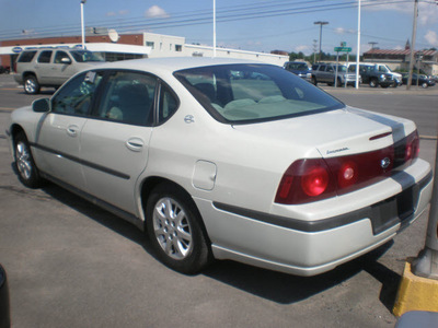 chevrolet impala 2004 white sedan gasoline 6 cylinders front wheel drive automatic 13502
