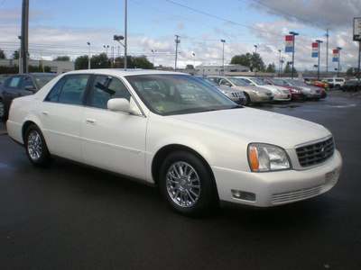 cadillac deville 2005 white sedan dhs gasoline 8 cylinders front wheel drive automatic with overdrive 13502