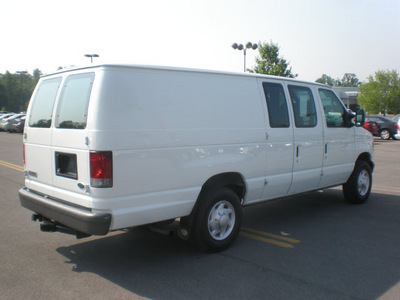ford e 250 2007 white van gasoline 8 cylinders rear wheel drive automatic with overdrive 13502