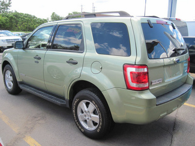 ford escape 2008 green suv xlt gasoline 4 cylinders all whee drive automatic with overdrive 13502