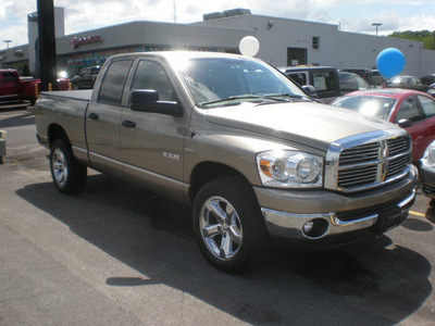 dodge ram 1500 2008 tan gasoline 8 cylinders 4 wheel drive automatic with overdrive 13502