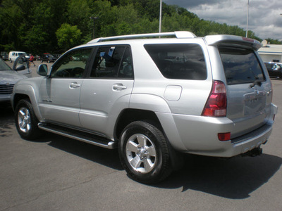 toyota 4runner 2004 gray suv limited gasoline 8 cylinders 4 wheel drive automatic 13502