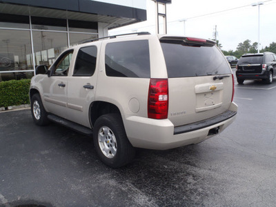 chevrolet tahoe 2009 gold suv ls gasoline 8 cylinders 2 wheel drive automatic with overdrive 28557