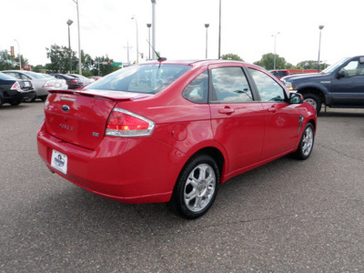 ford focus 2008 red sedan se 4dsr gasoline 4 cylinders front wheel drive automatic 56301